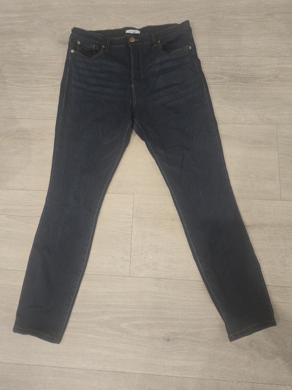 STS Blue Women's Skinny Jeans in Black